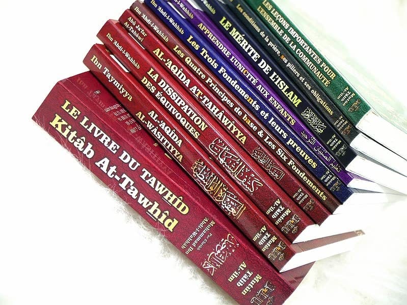 Al-Moutoune : Pack de 10 petits livres de la collection Mutûn Tâlib Al-‘ilm (Bilingue français-arabe) encyclopédie sur la foi, le dogme et la jurisprudence en islam - متون طالب العلم Al-Haramayn Livre > Islam > Tawhid / Aqidah (Croyance) 9782371870529 Librairie Musulmane Al-imen